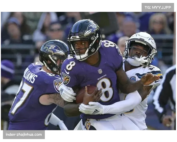 美联北区钢人乌鸦缠斗 两队胜场相同竞争激烈