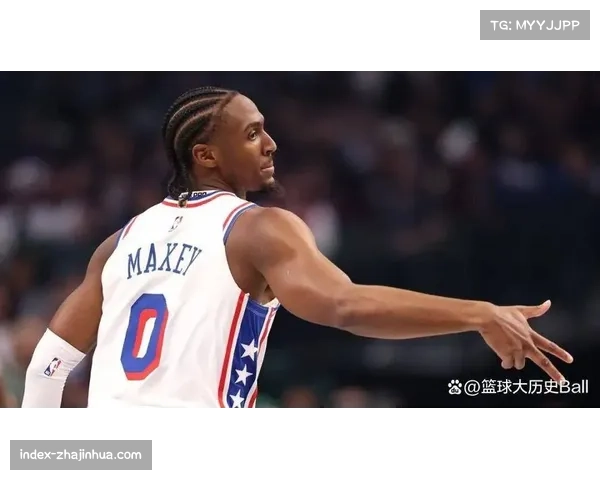 恩比德摇手指质疑判罚，76人将帅抗议裁判标准